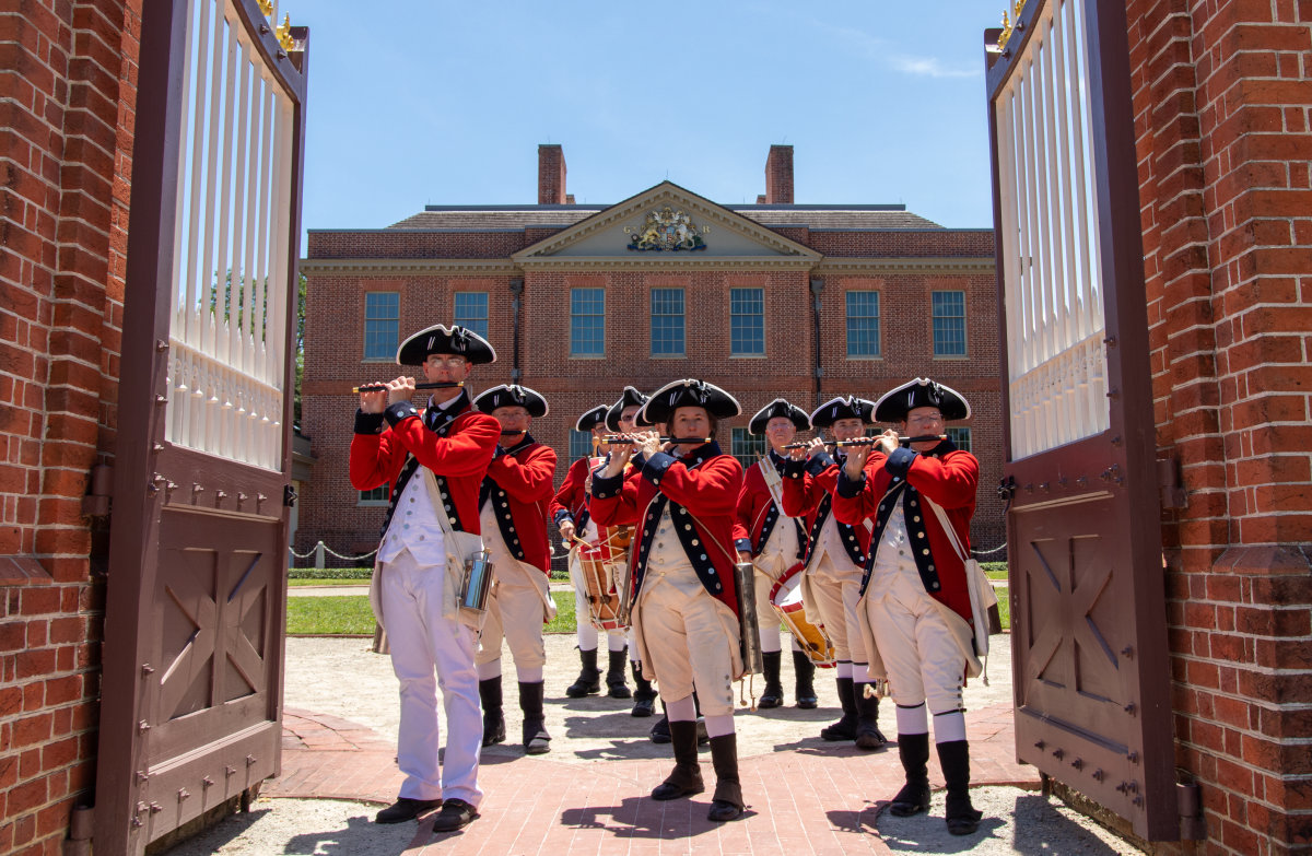 Historical reenactors outside Tryon Palace in New Bern, North Carolina