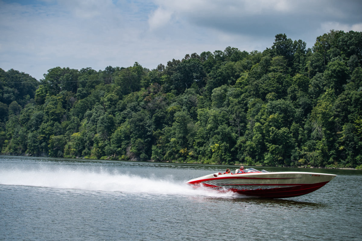 Speedboat on Lake Cumberland, Kentucky