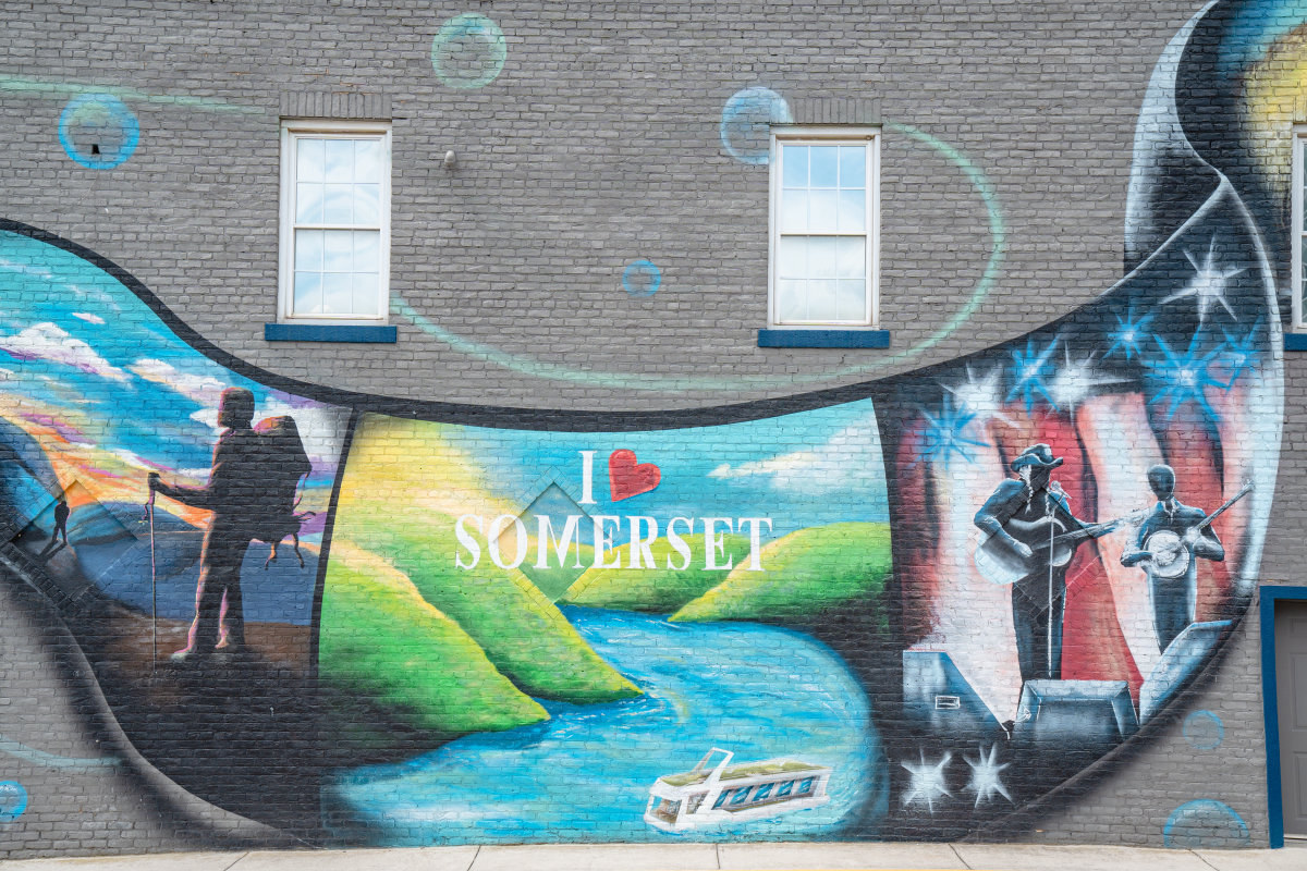 Colorful mural in Somerset, Kentucky