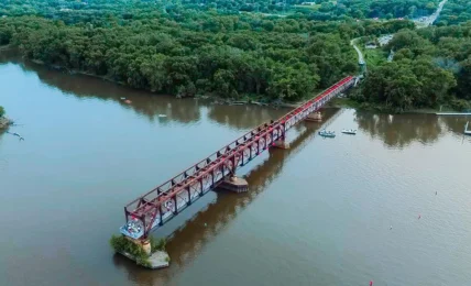 A Hidden Gem Along the Mississippi River - The Rock Island Swing Bridge