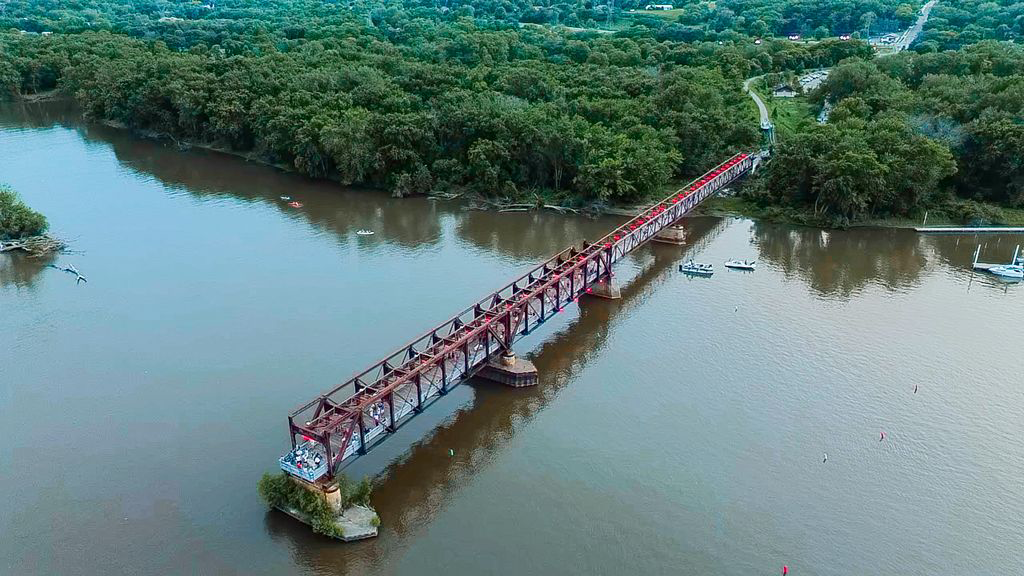 A Hidden Gem Along the Mississippi River - The Rock Island Swing Bridge