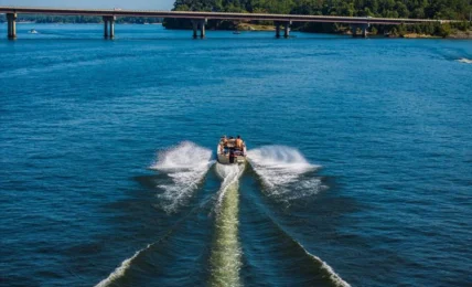 Clarksville Lake Country perfectly blends small-town charm with big-time adventure