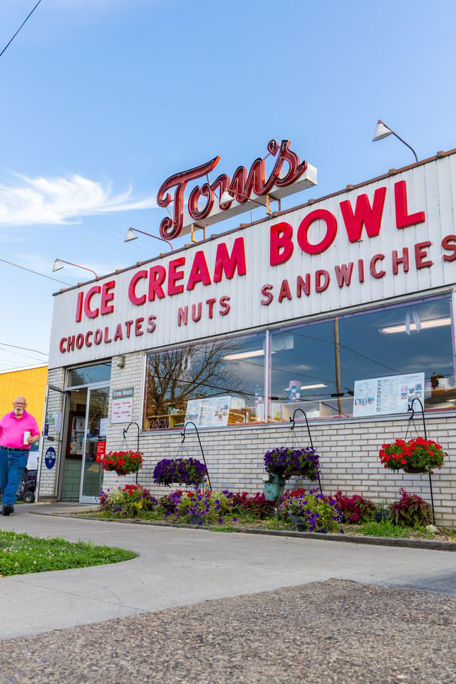 Safari Animals, Space History, and the Best Donut in America