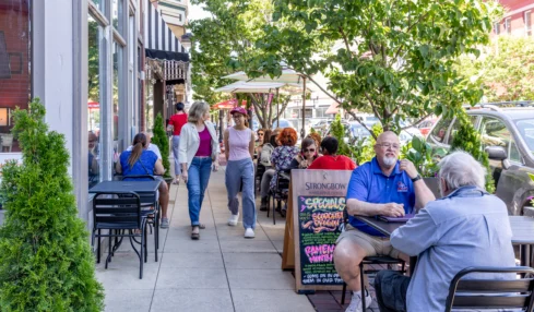 Discover Winding Roads and a Warm Welcome in Elgin