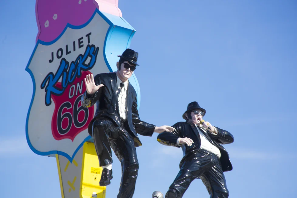 Fill your tank, start your engine, and prepare to get your dish on Route 66!