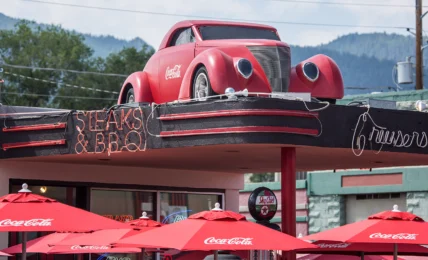 Williams, AZ showcases the most well-preserved stretch of Route 66 and historic railway access to the South Rim of the Grand Canyon